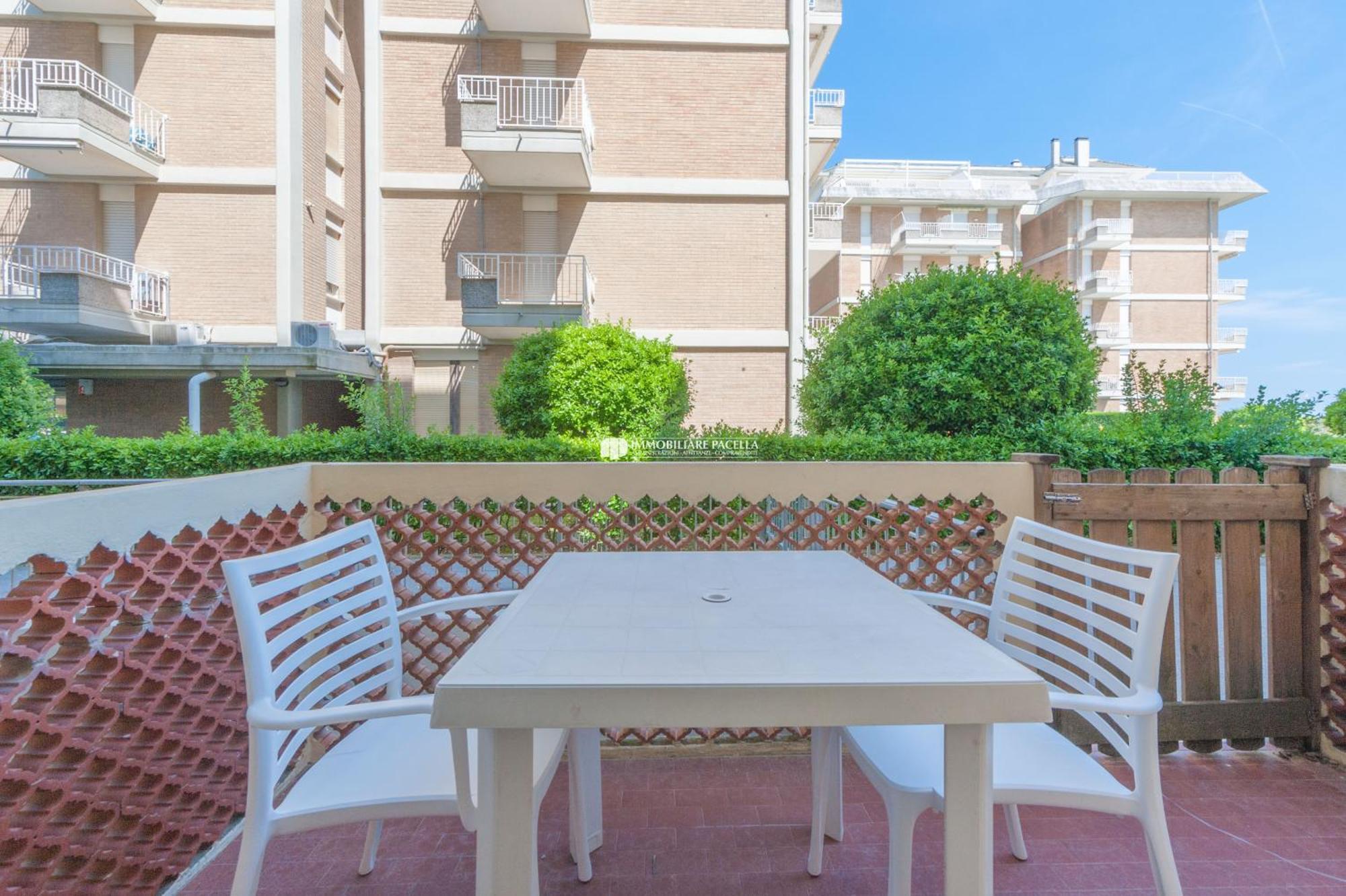 Residence Solmare Immobiliare Pacella ليدو دي يسولو المظهر الخارجي الصورة